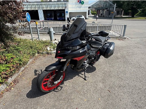 Ducati Multistrada V2 S