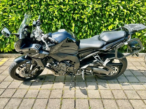 Yamaha FZ1-SA