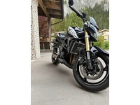 Bild 2: Suzuki GSR 750 ABS Freegun Bild 2: Suzuki GSR 750 ABS Freegun