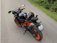 Bild 5: KTM RC 125 GP Bild 5: KTM RC 125 GP