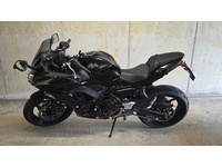Bild 2: Kawasaki Ninja 650 KRT ABS (35kW)