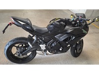Bild 6: Kawasaki Ninja 650 KRT ABS (35kW)