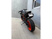 Bild 4: KTM 890 Duke R