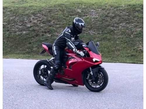 Ducati Panigale V2