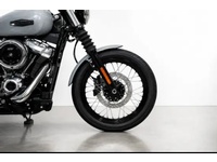 Bild 5: Harley-Davidson FXBB Street Bob 117 Bild 5: Harley-Davidson FXBB Street Bob 117
