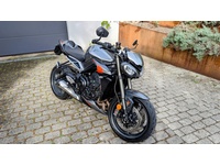Bild 5: Triumph Street Triple RS 765