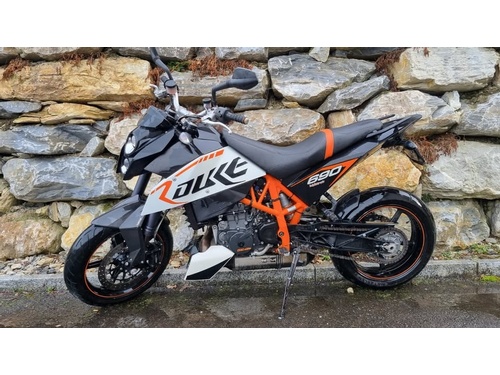 KTM 690 Duke R