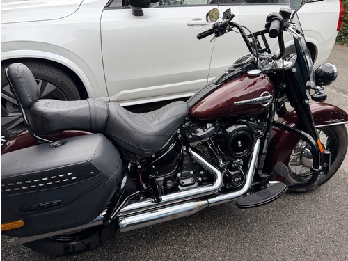 Harley-Davidson FLHC Heritage Classic 107 ABS