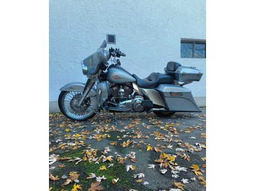 Harley-Davidson FLHTC Electra Glide