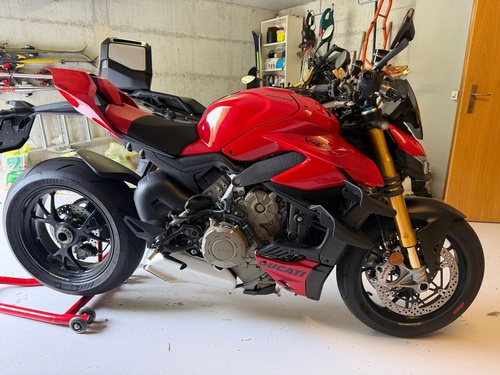 Ducati Streetfighter V4 S